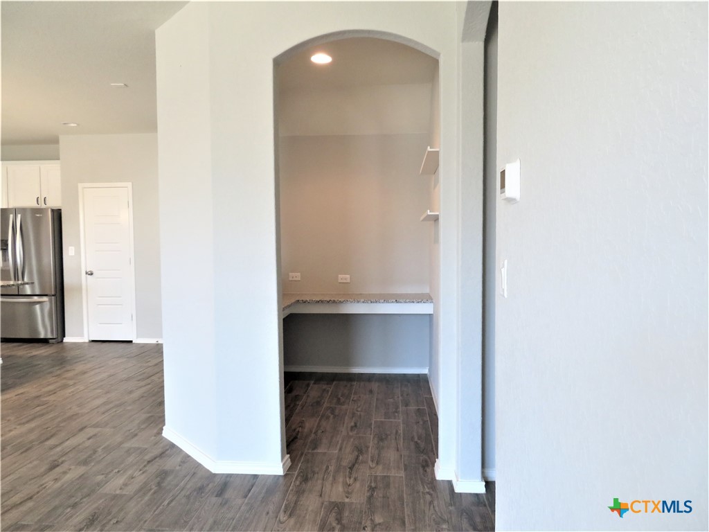 main property photo 16