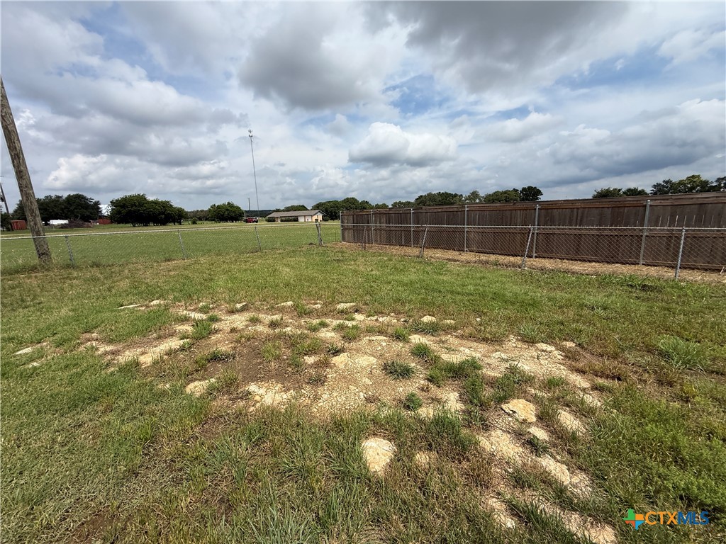 main property photo 32