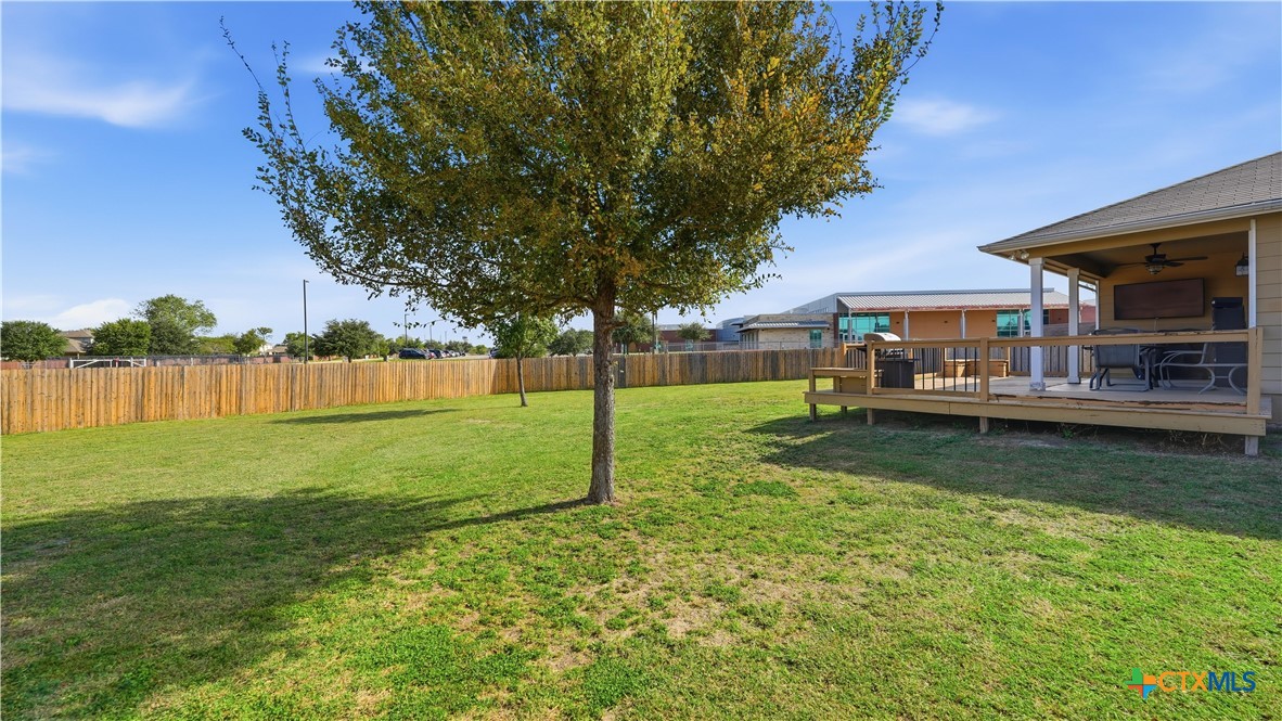 main property photo 29