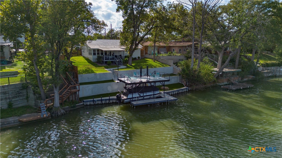 main property photo 28