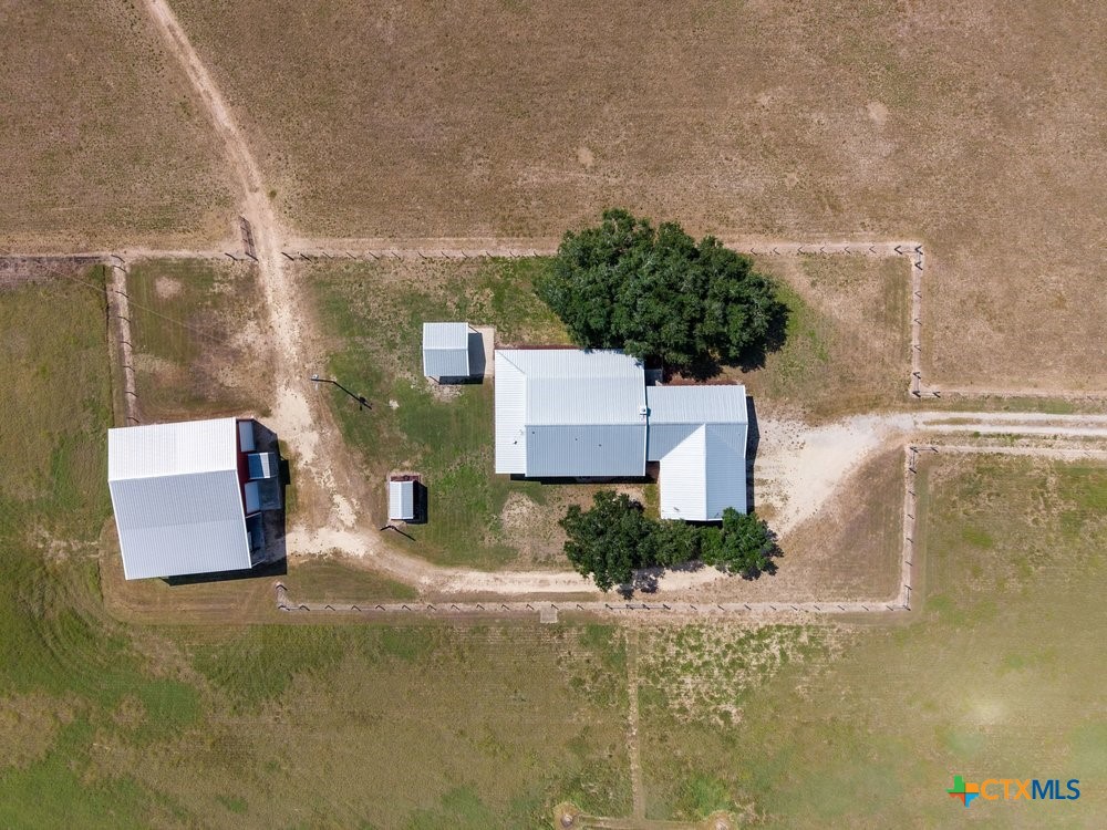 main property photo 36
