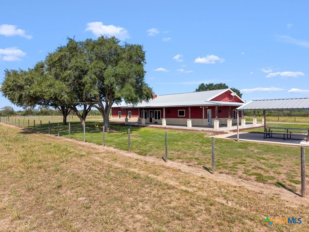 main property photo 39