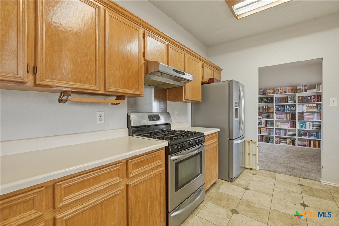main property photo 11