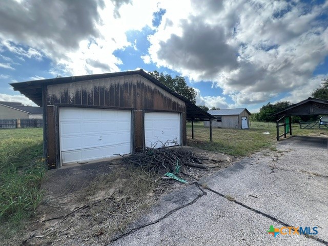 main property photo 17