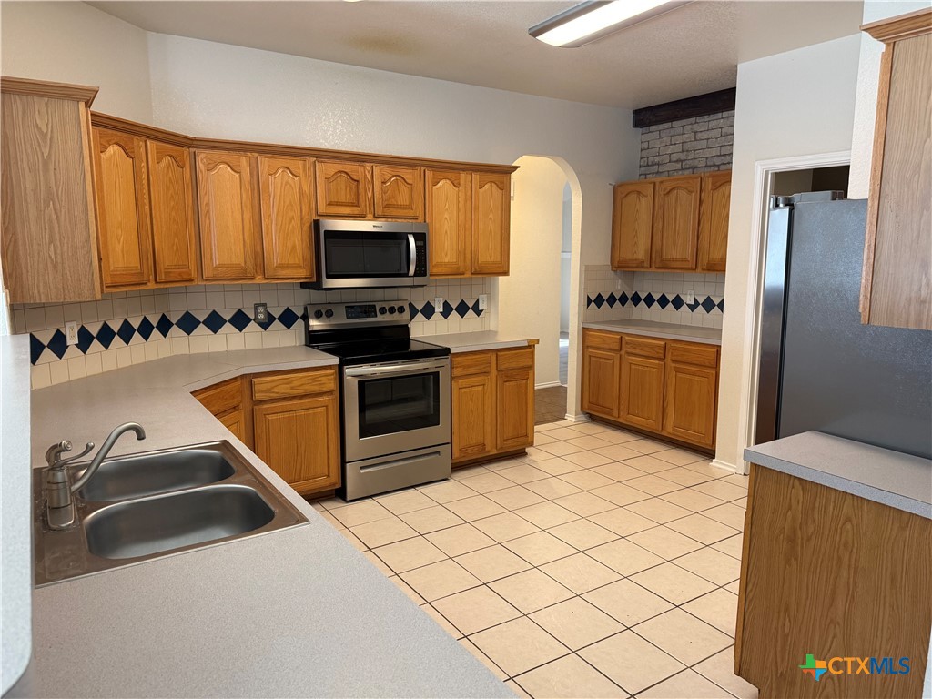 main property photo 16