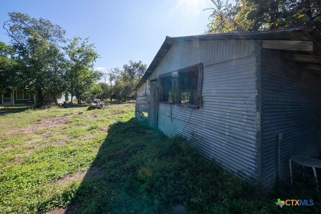 main property photo 30