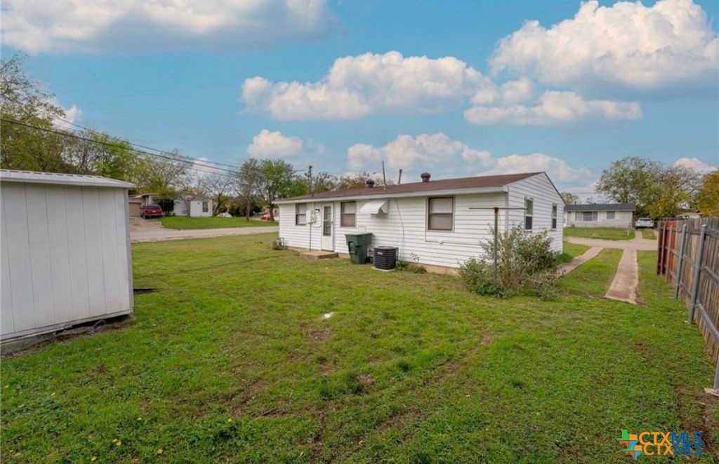 main property photo 14