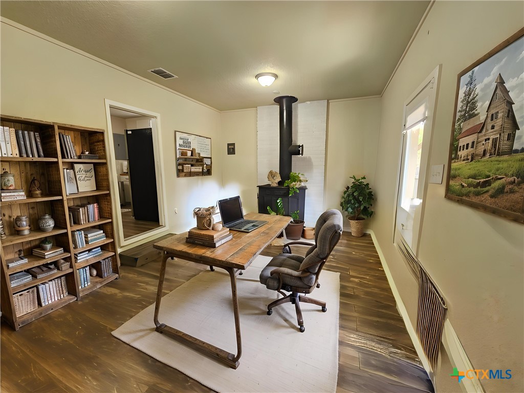 main property photo 6