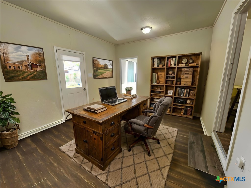 main property photo 8