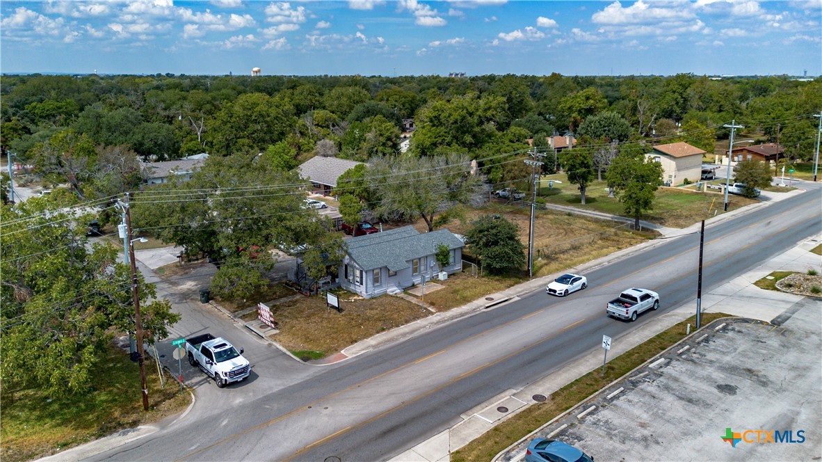 main property photo 10