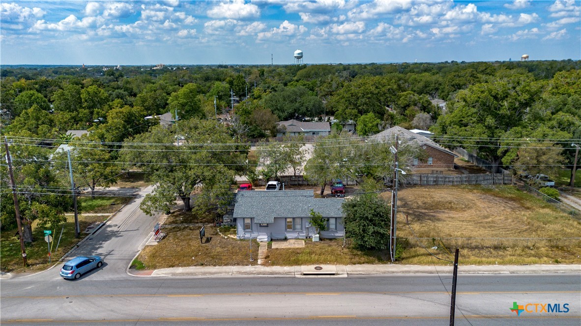 main property photo 11