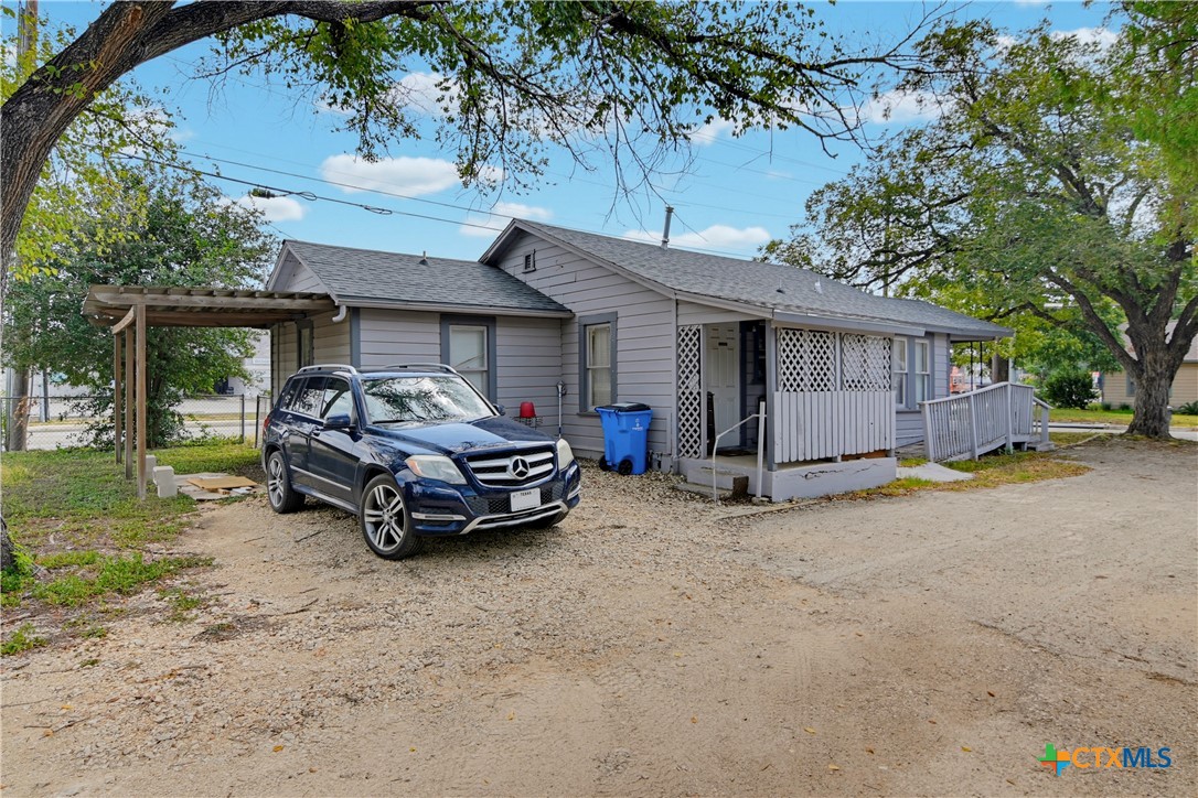 main property photo 4