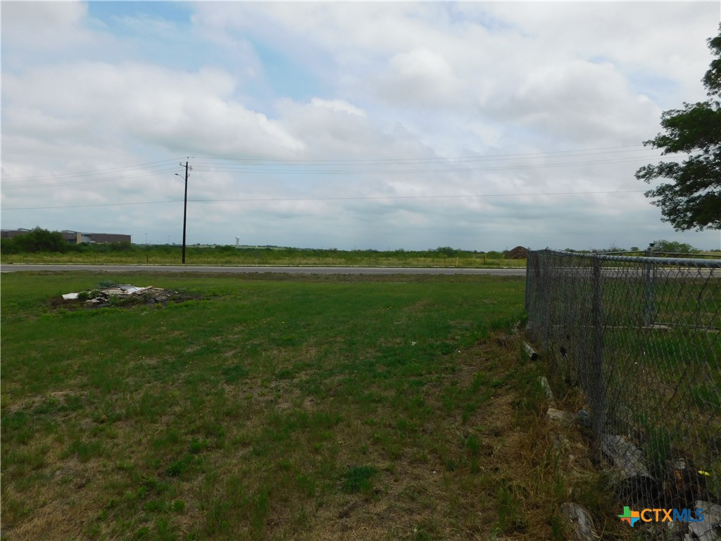 main property photo 11