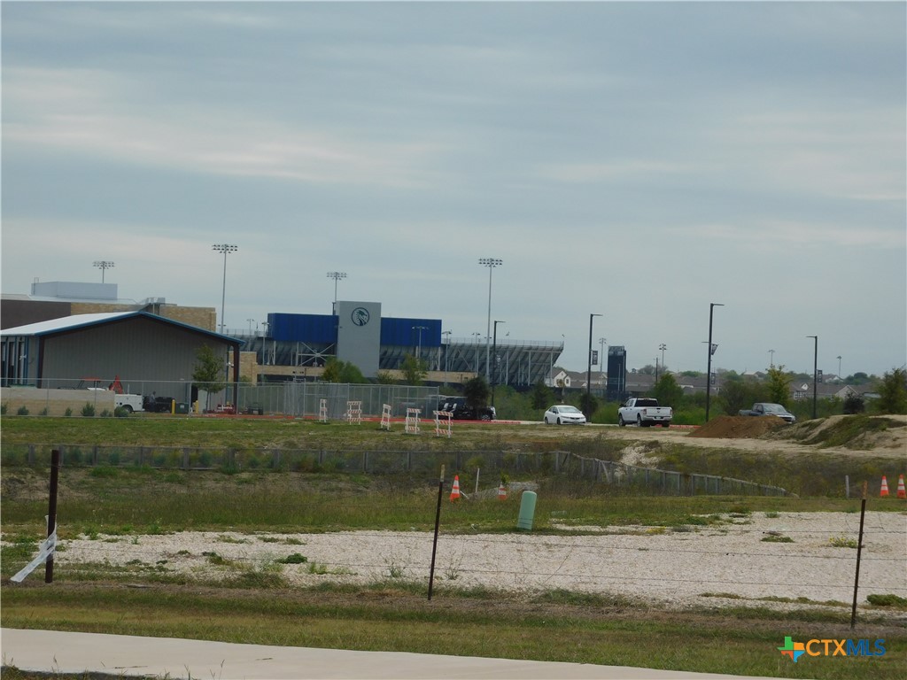 main property photo 3