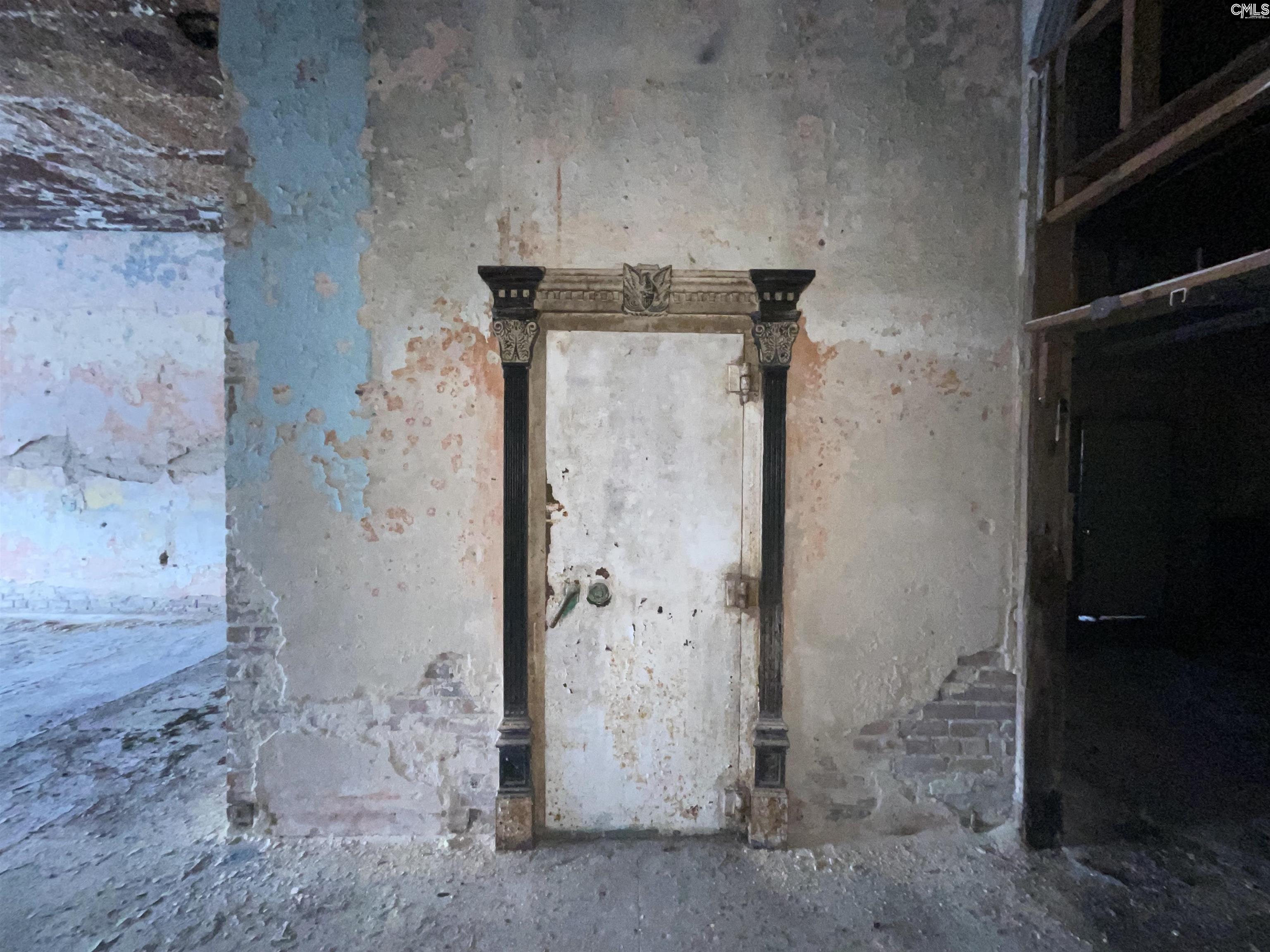 main property photo 16