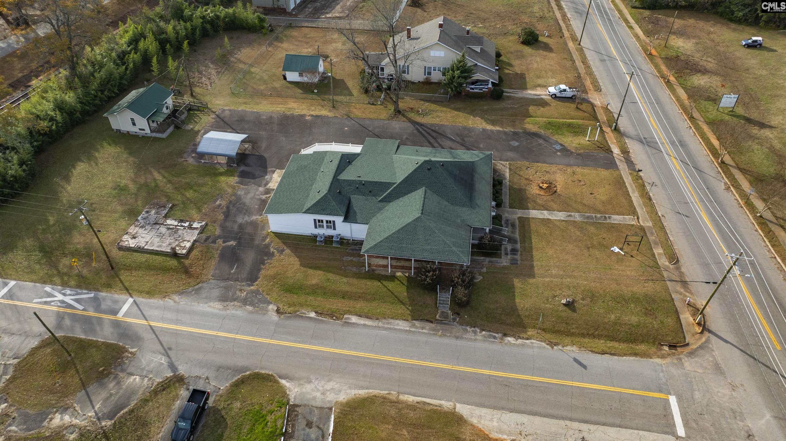 main property photo 30