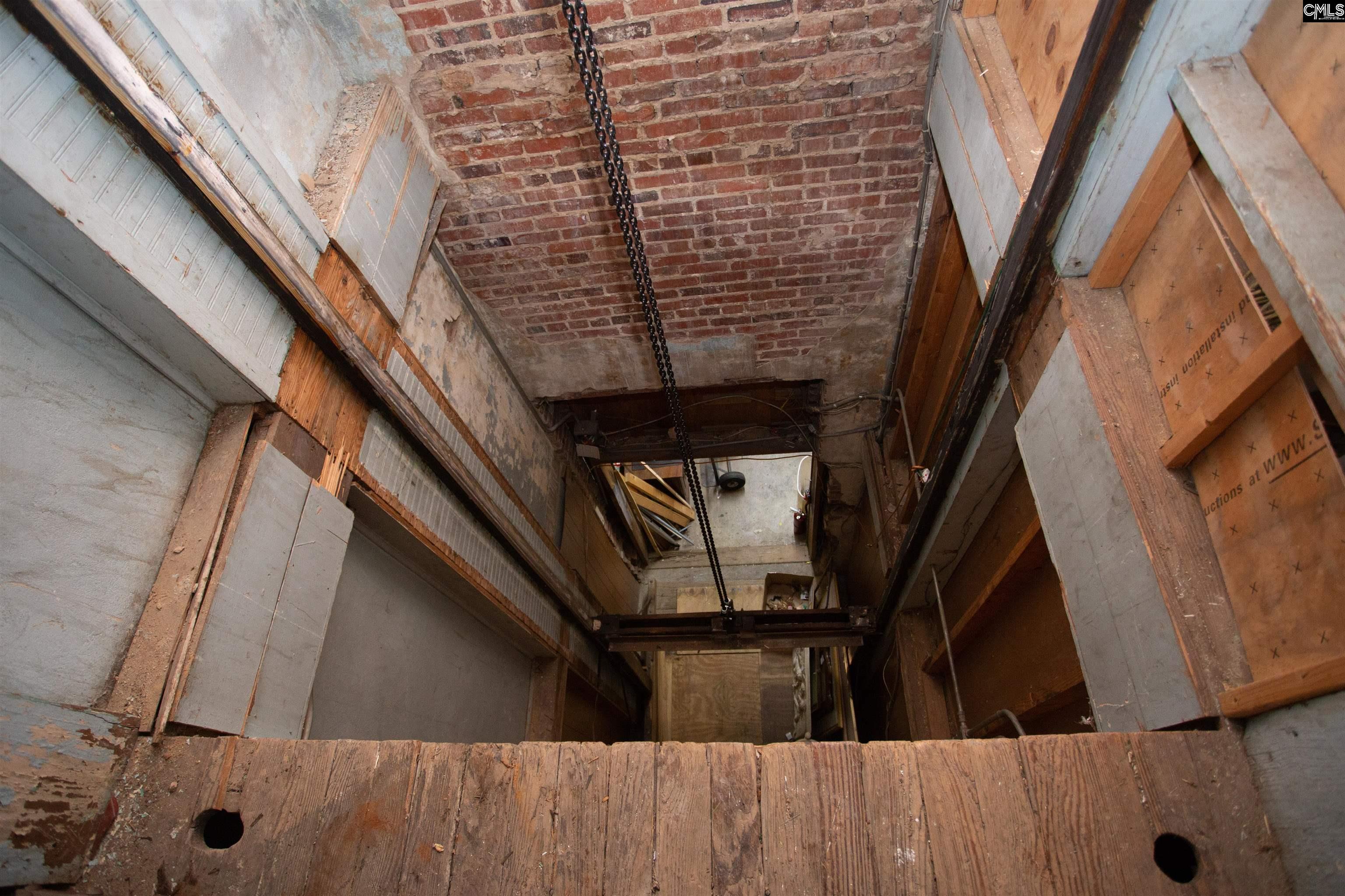 main property photo 25