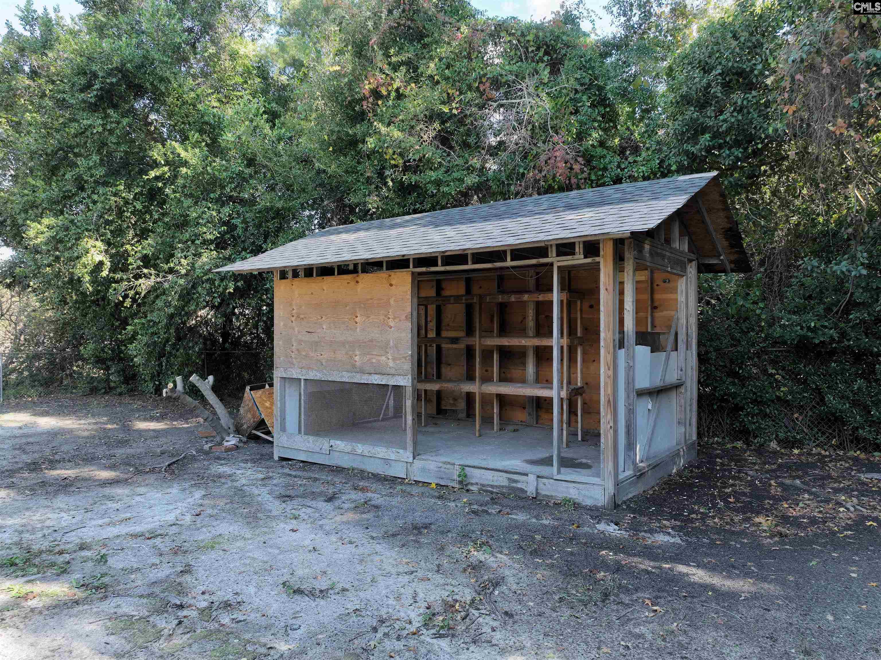 main property photo 29