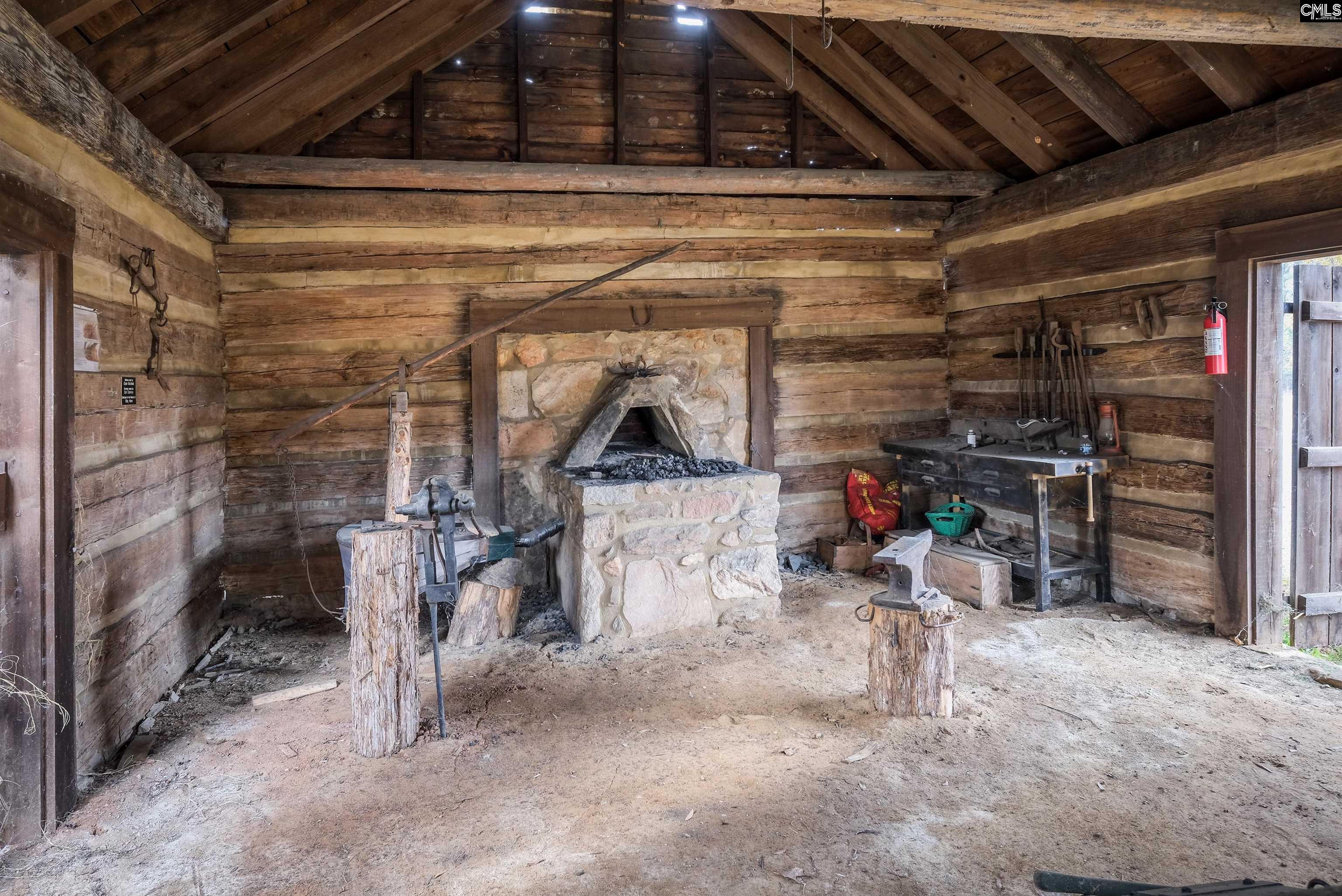 main property photo 29