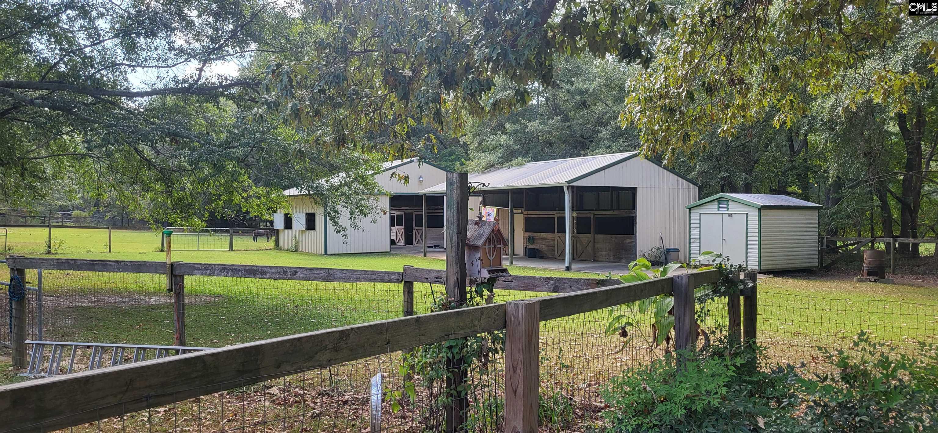 main property photo 10