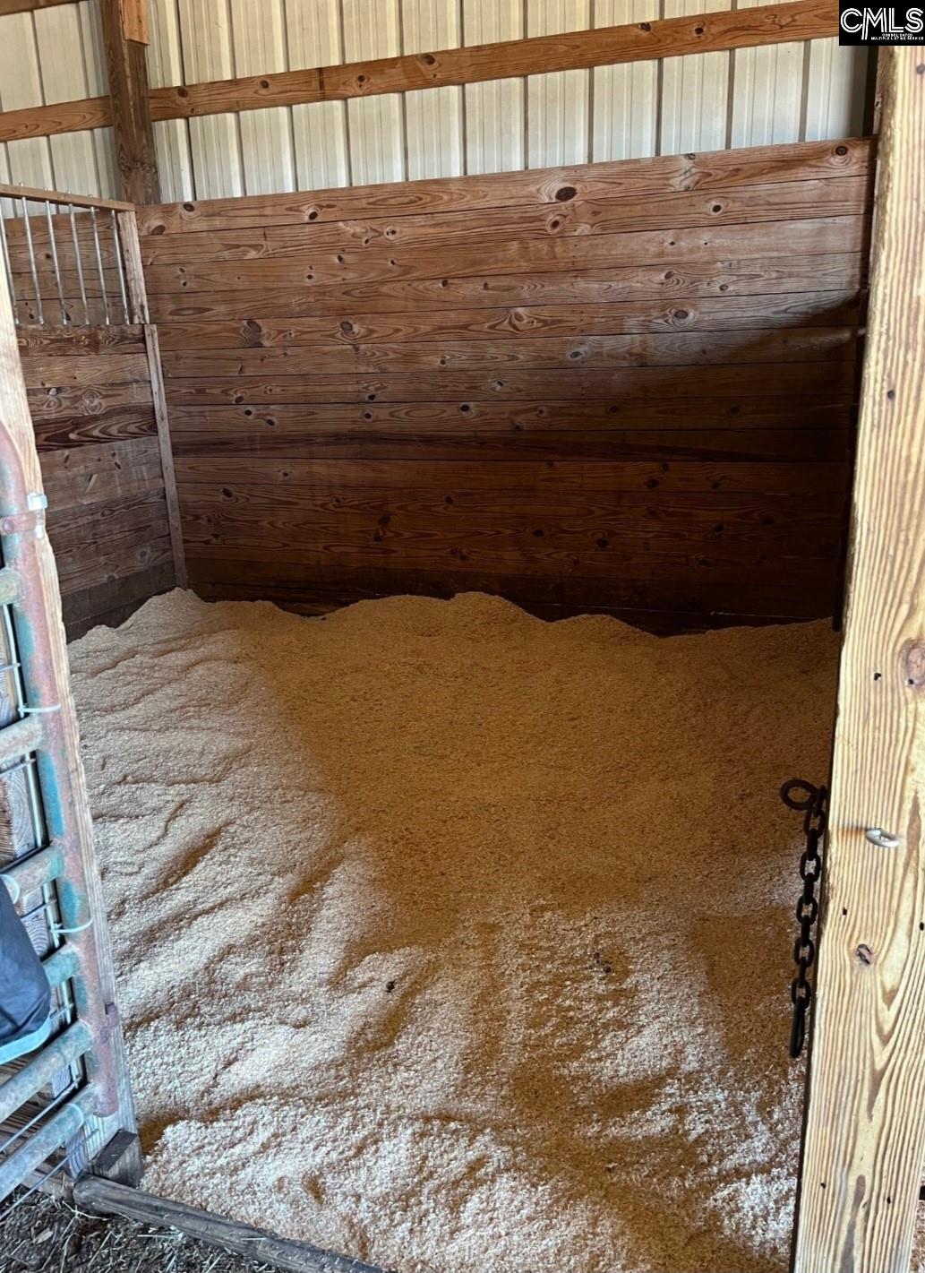 main property photo 51
