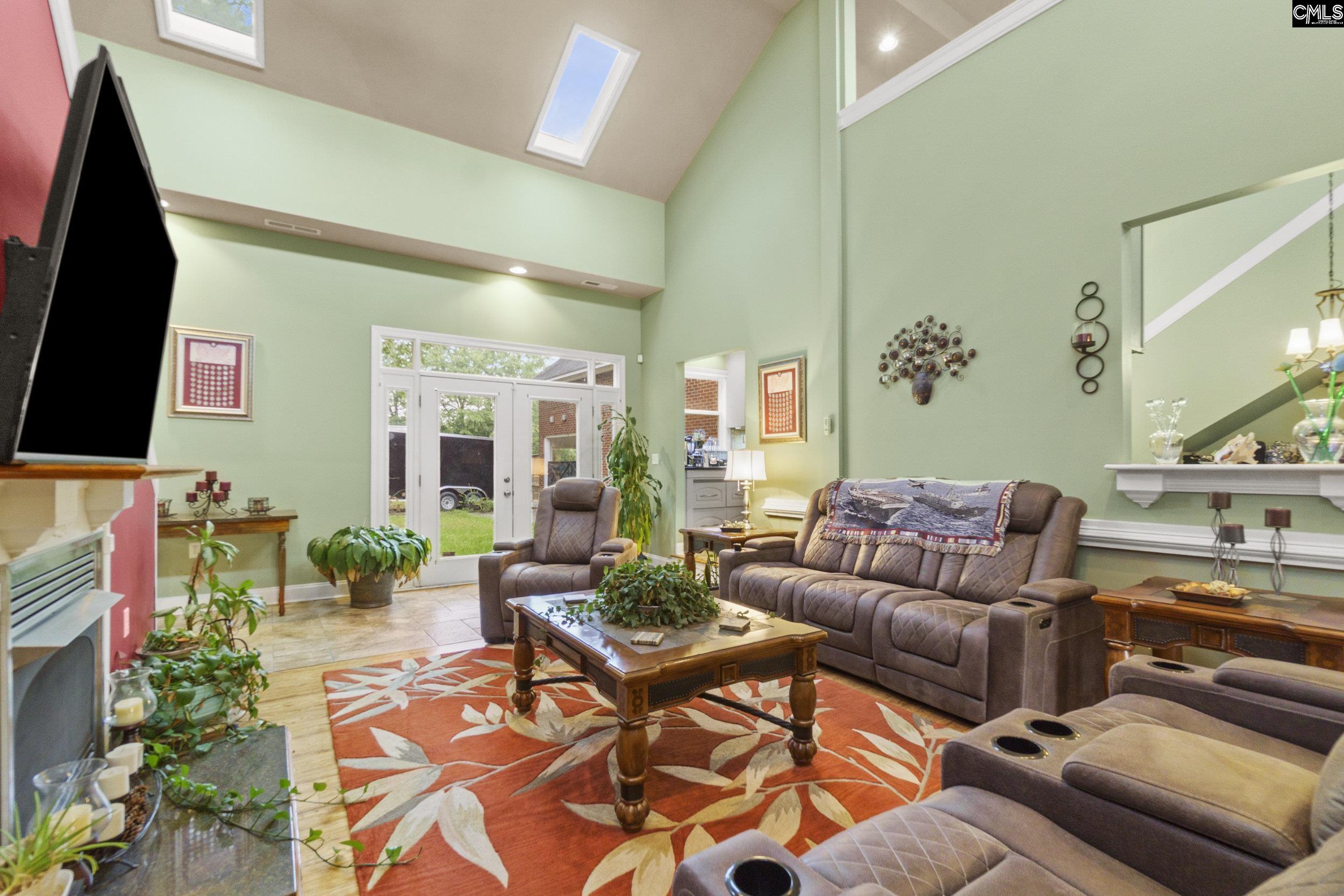main property photo 11