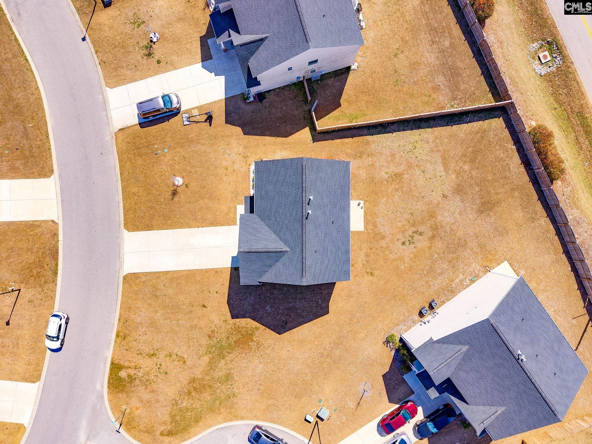 main property photo 40