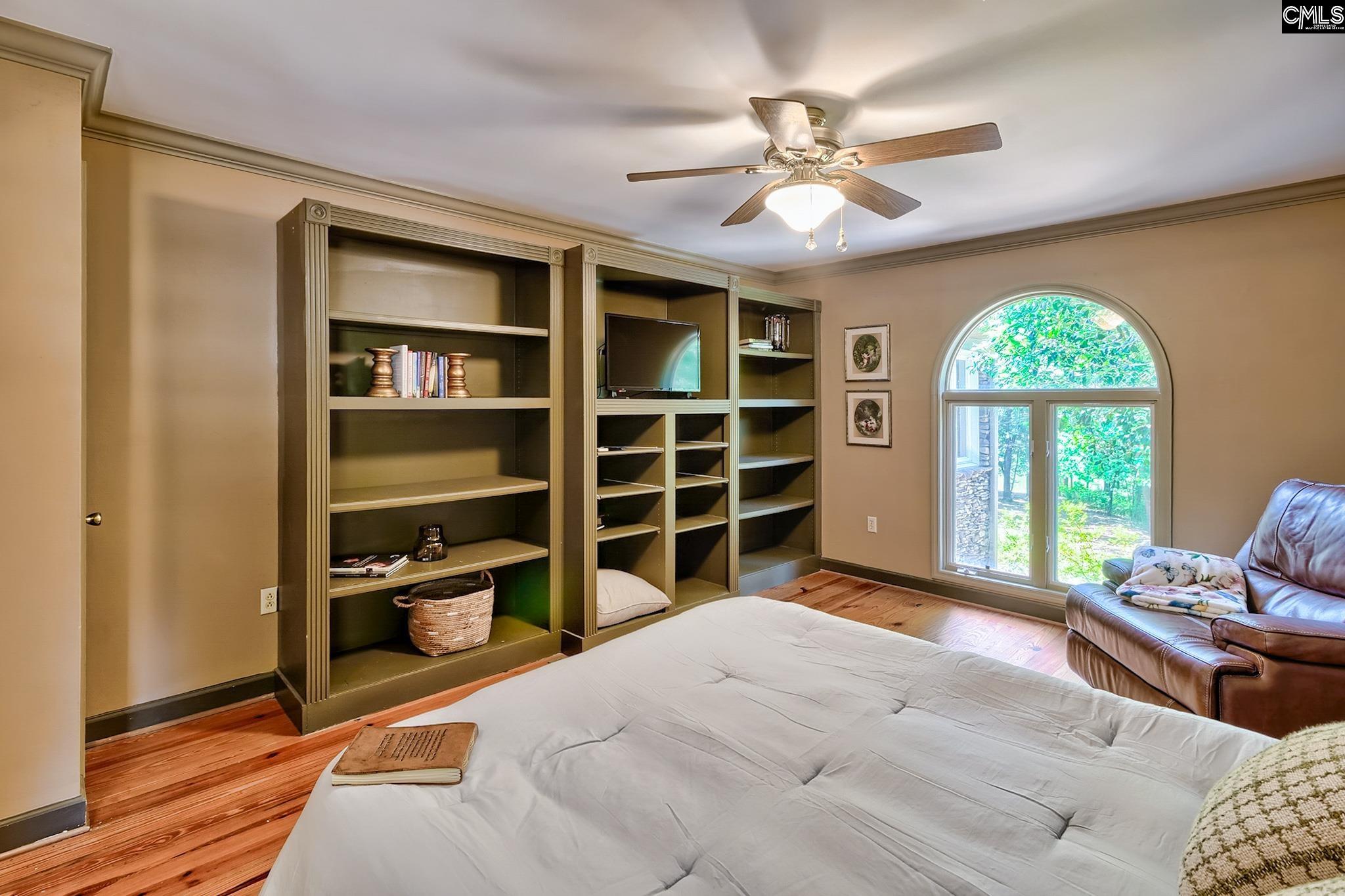 main property photo 45