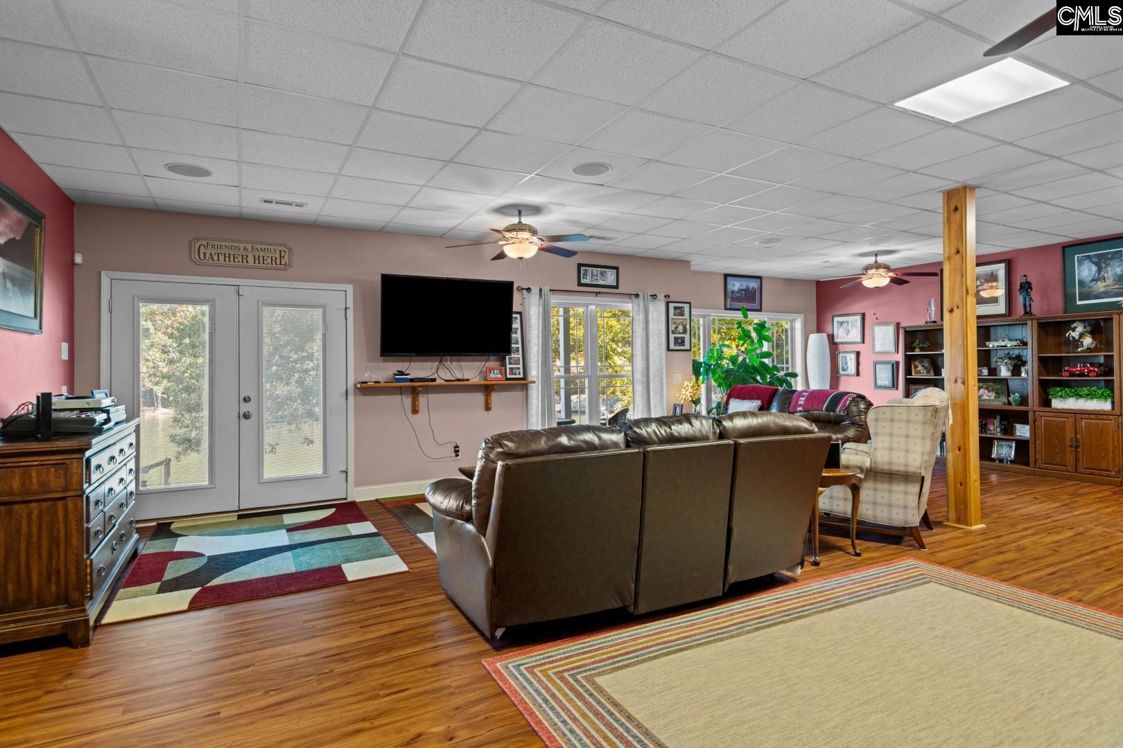main property photo 40