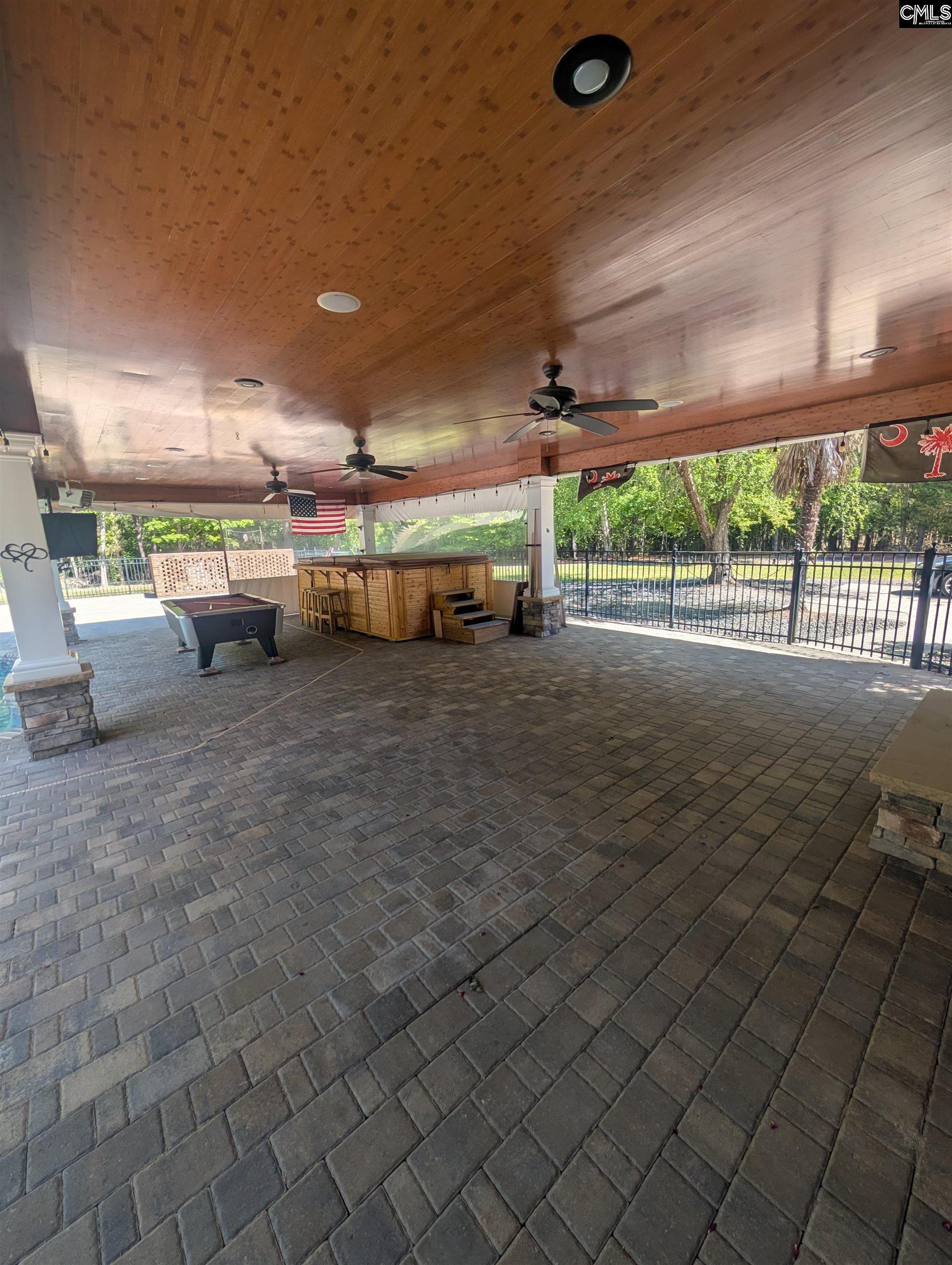 main property photo 40