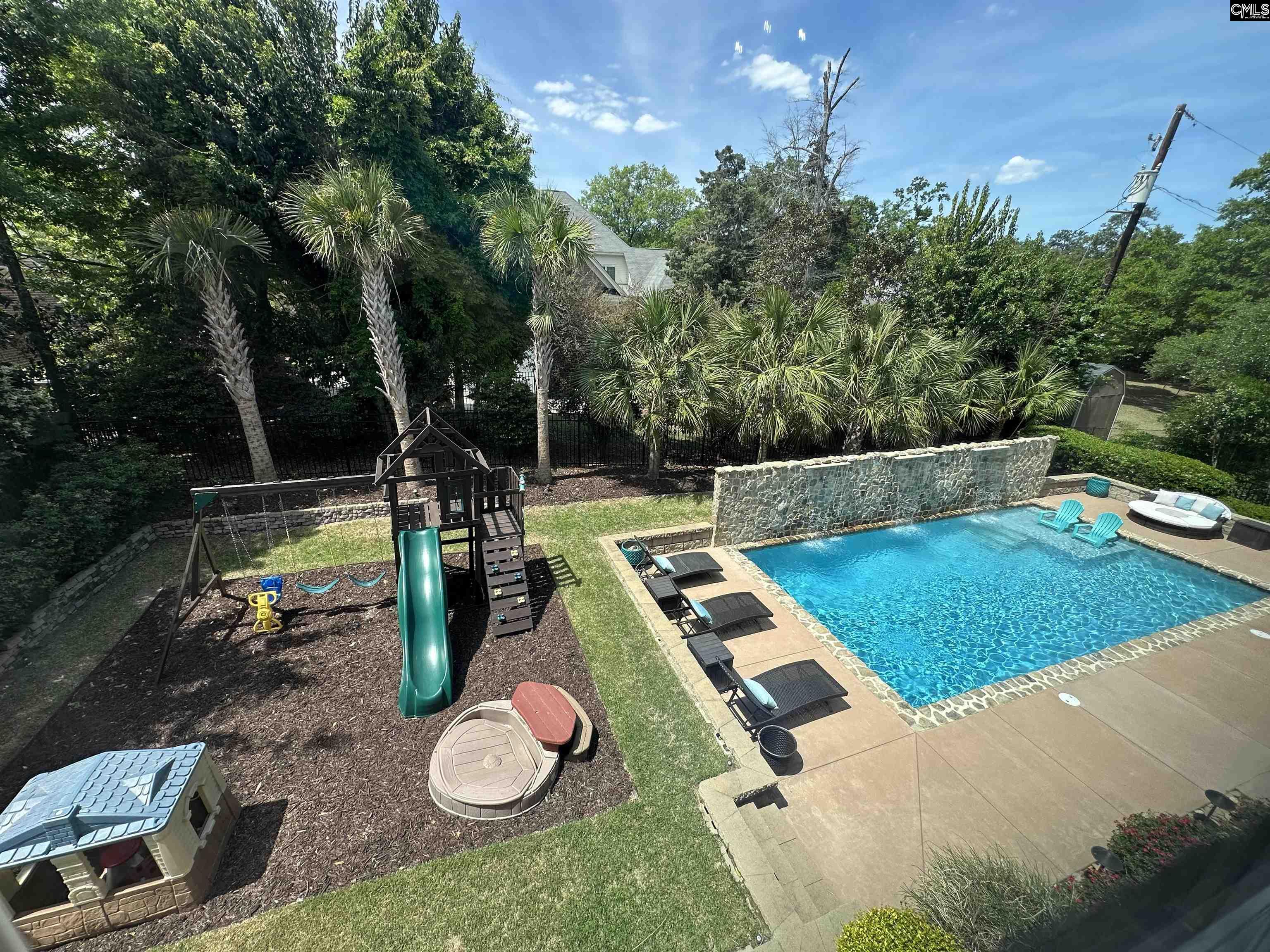 main property photo 45