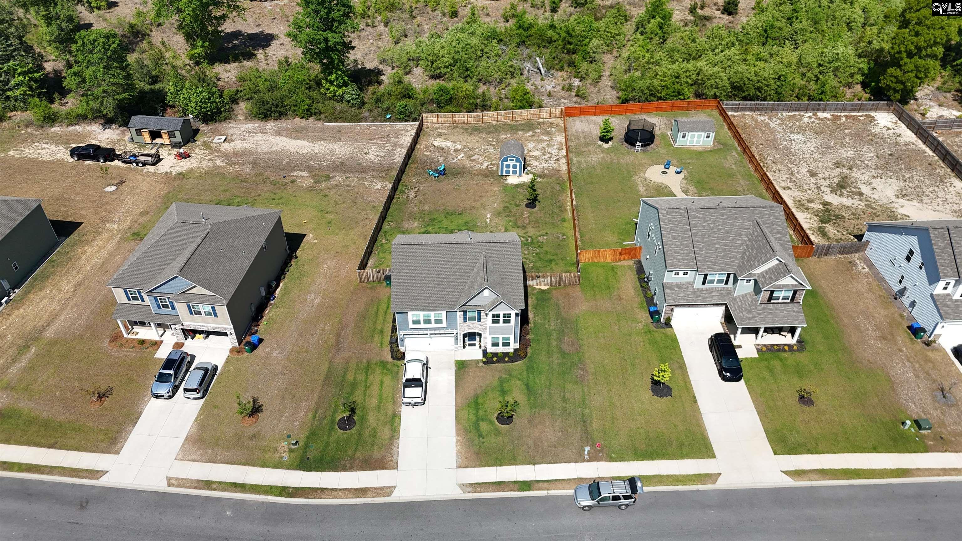 main property photo 40