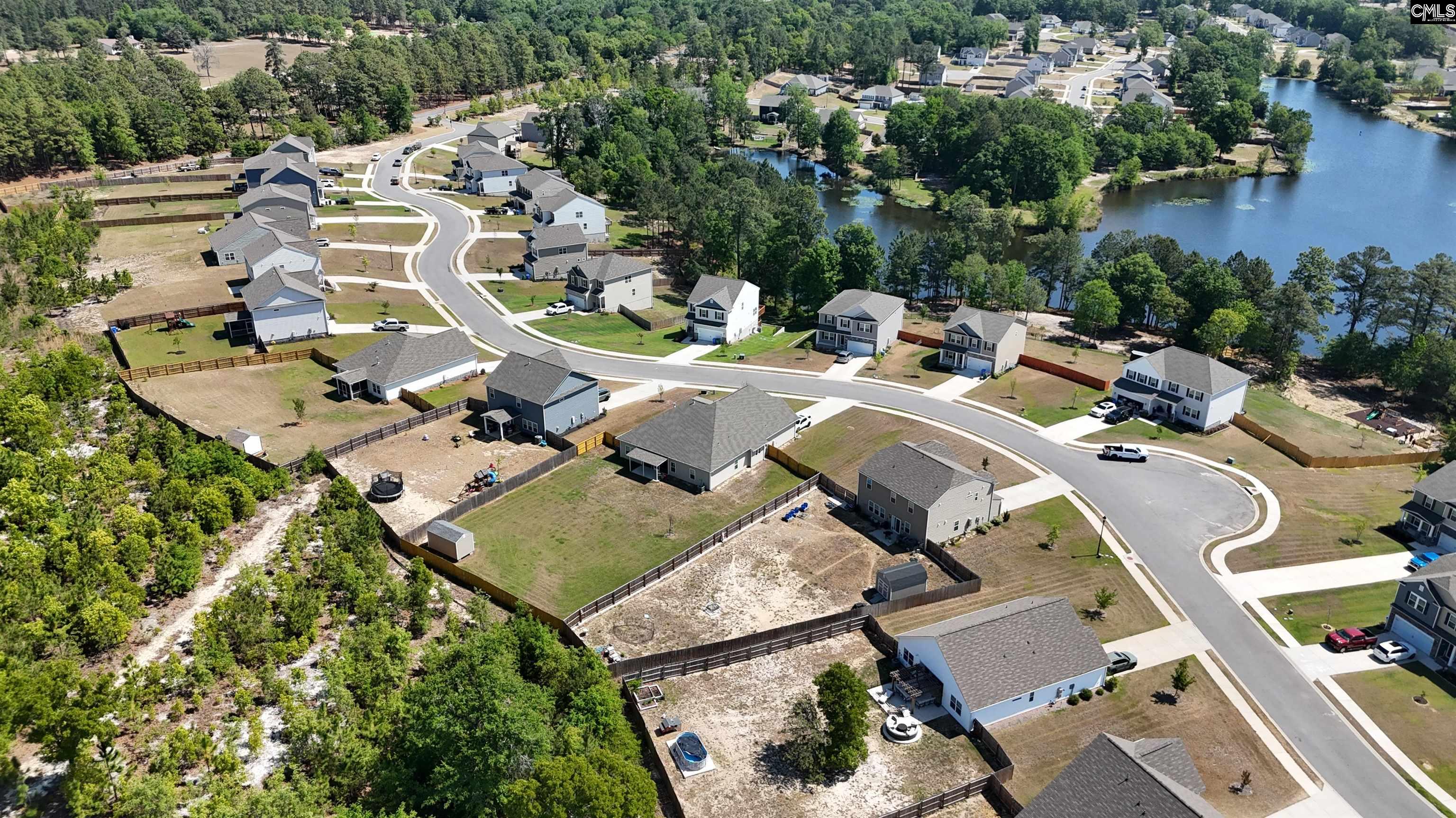 main property photo 41