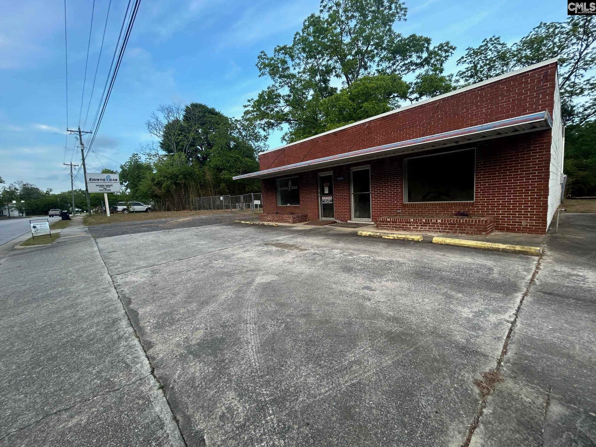 main property photo 38