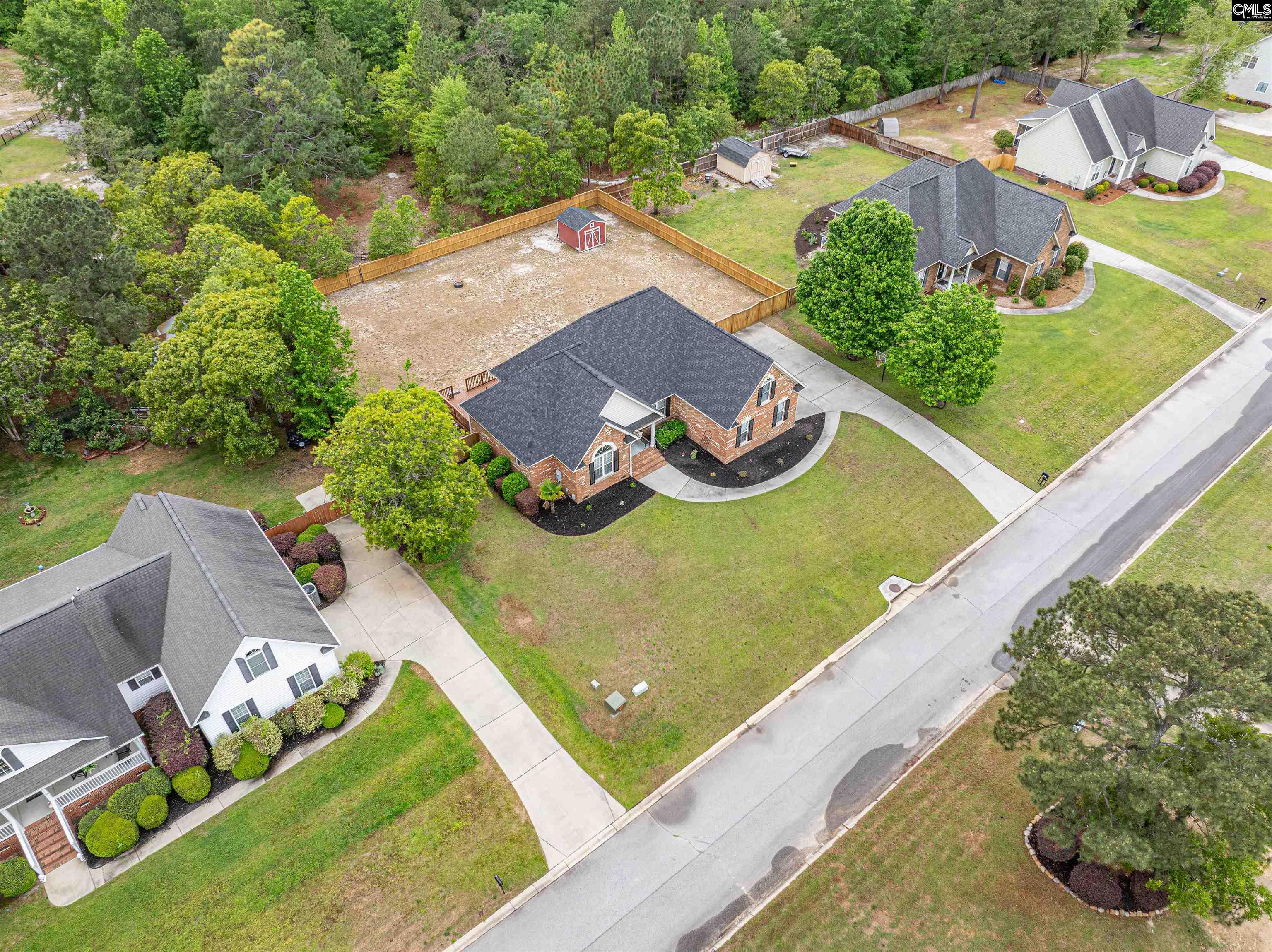 main property photo 32