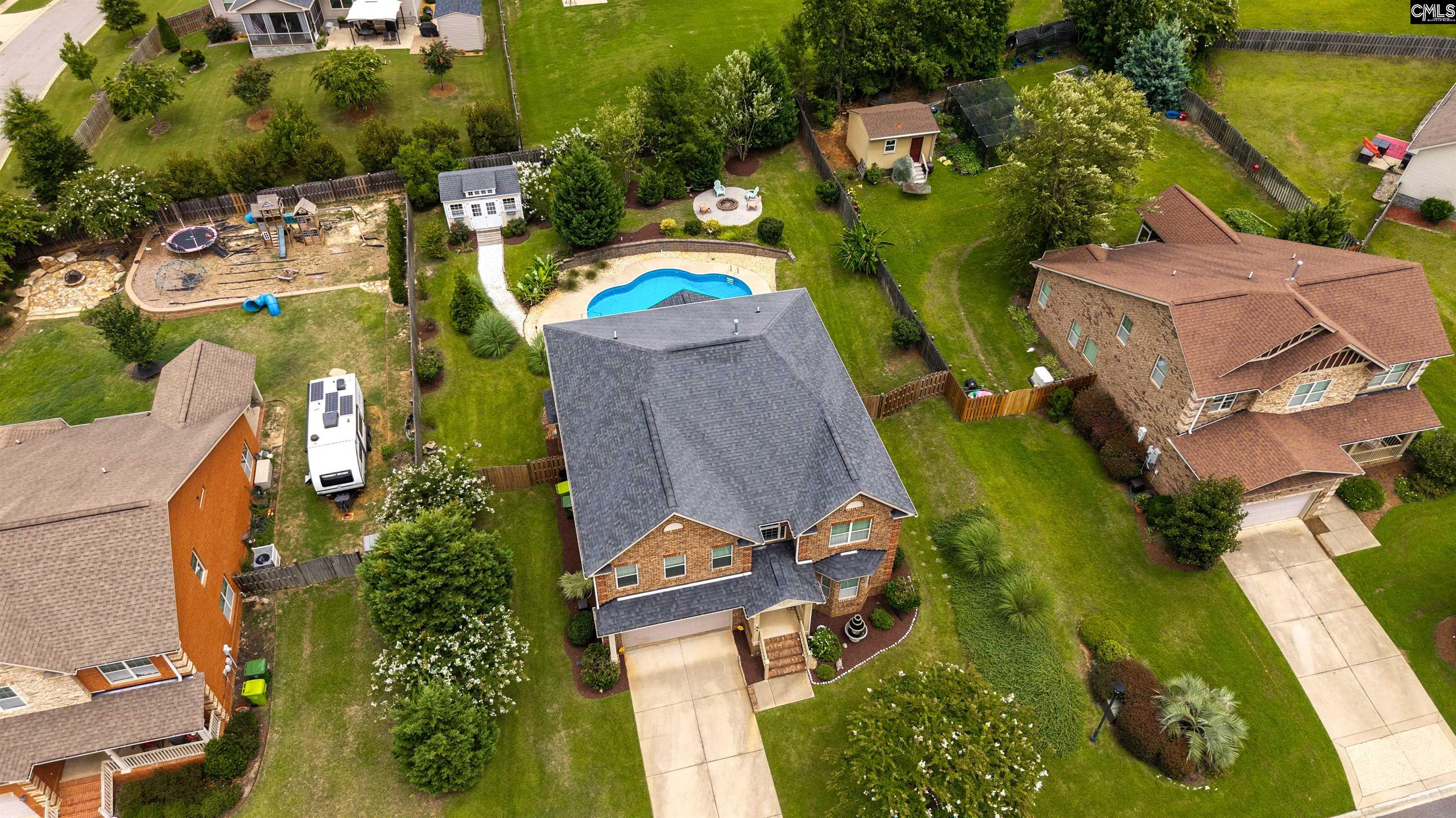 main property photo 18