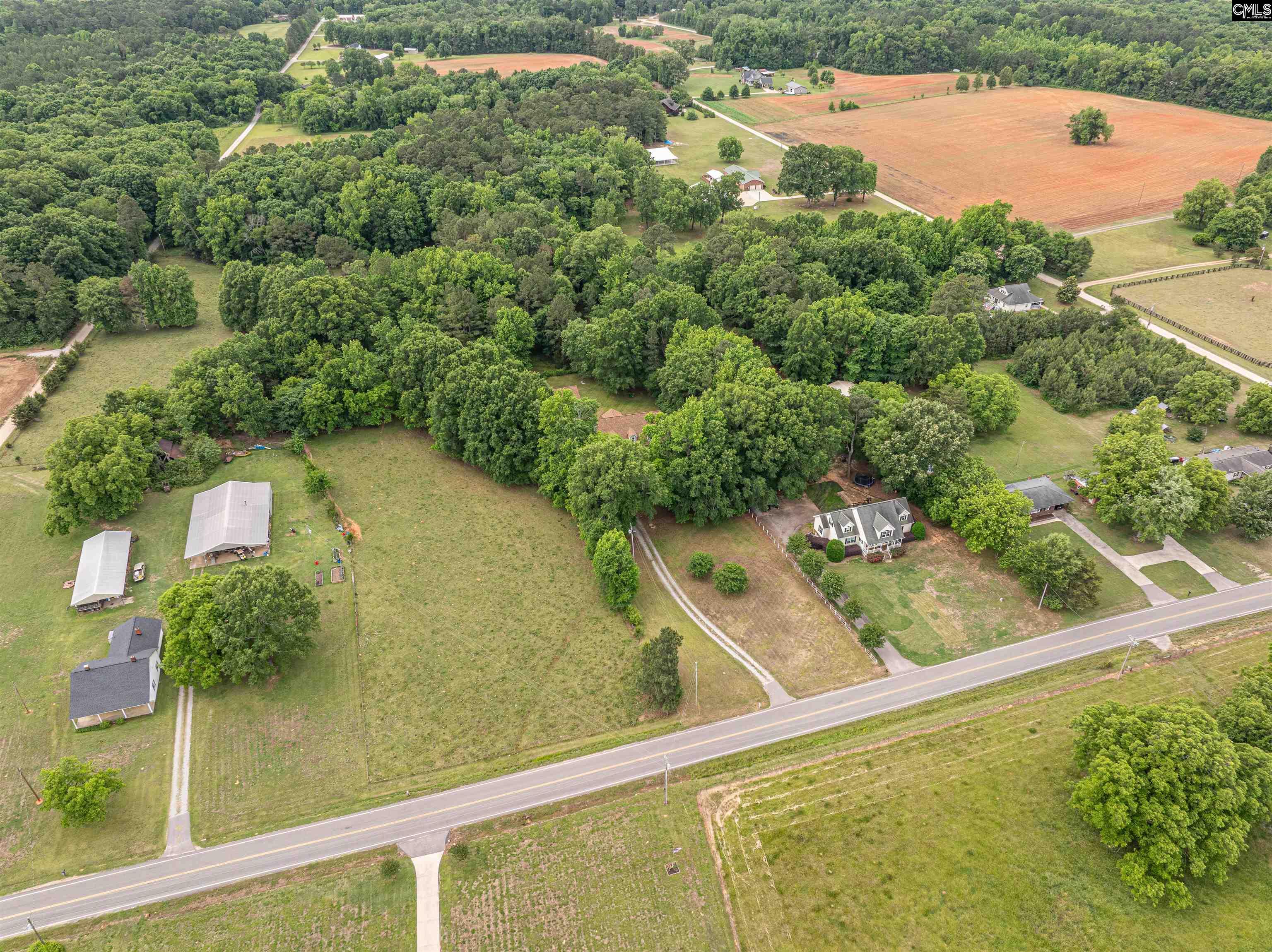 main property photo 41