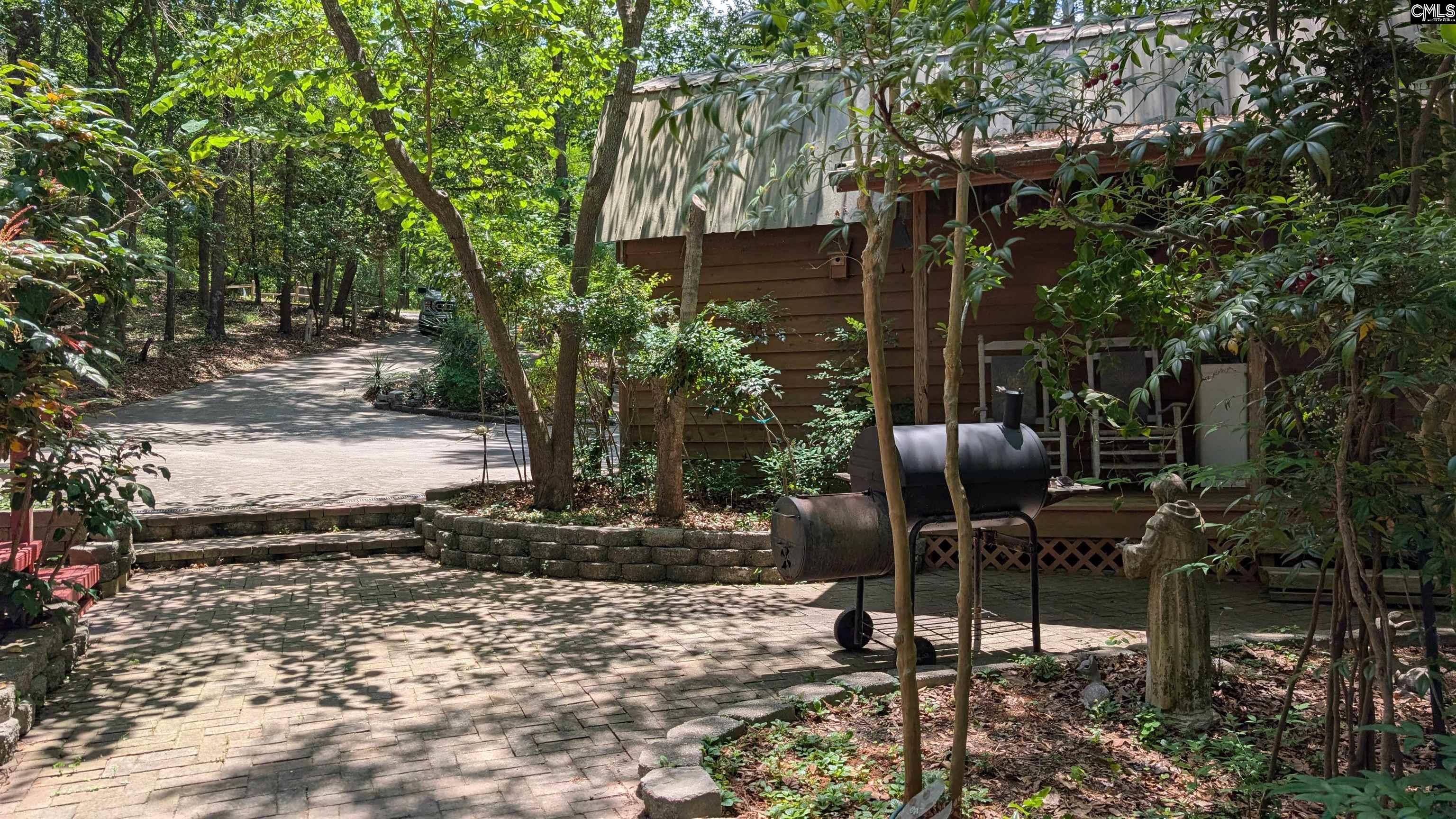 main property photo 32