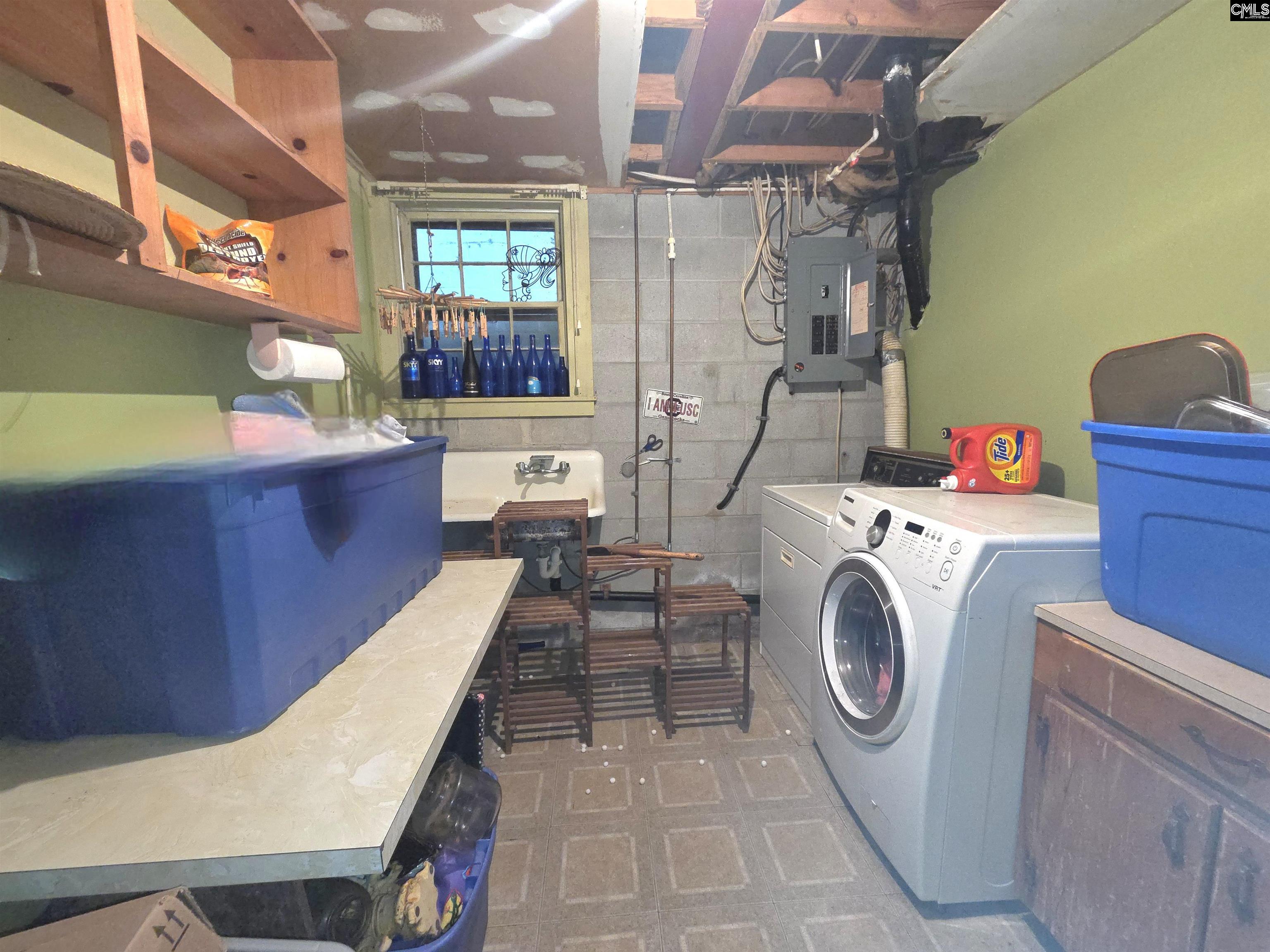 main property photo 14