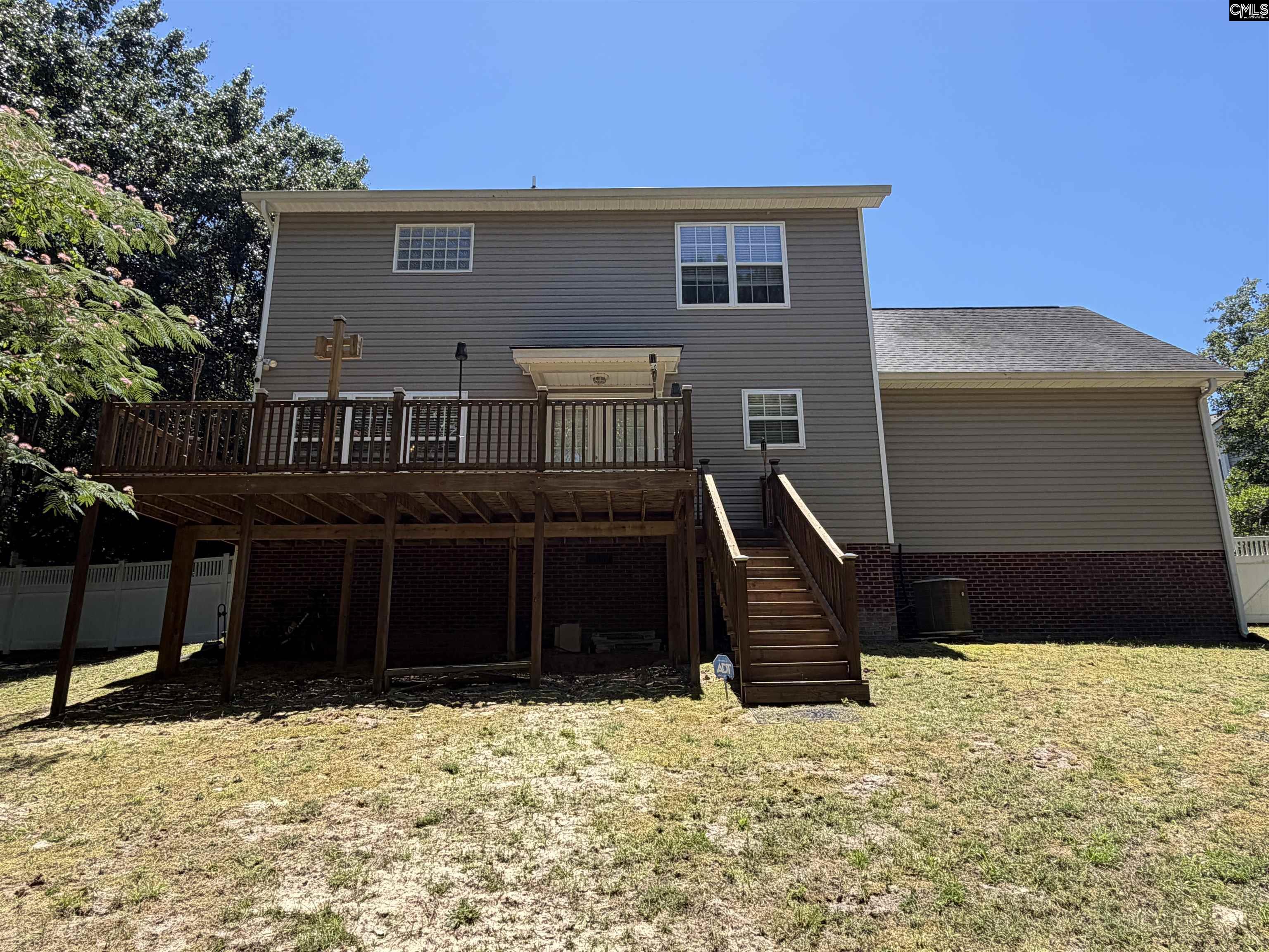 main property photo 9