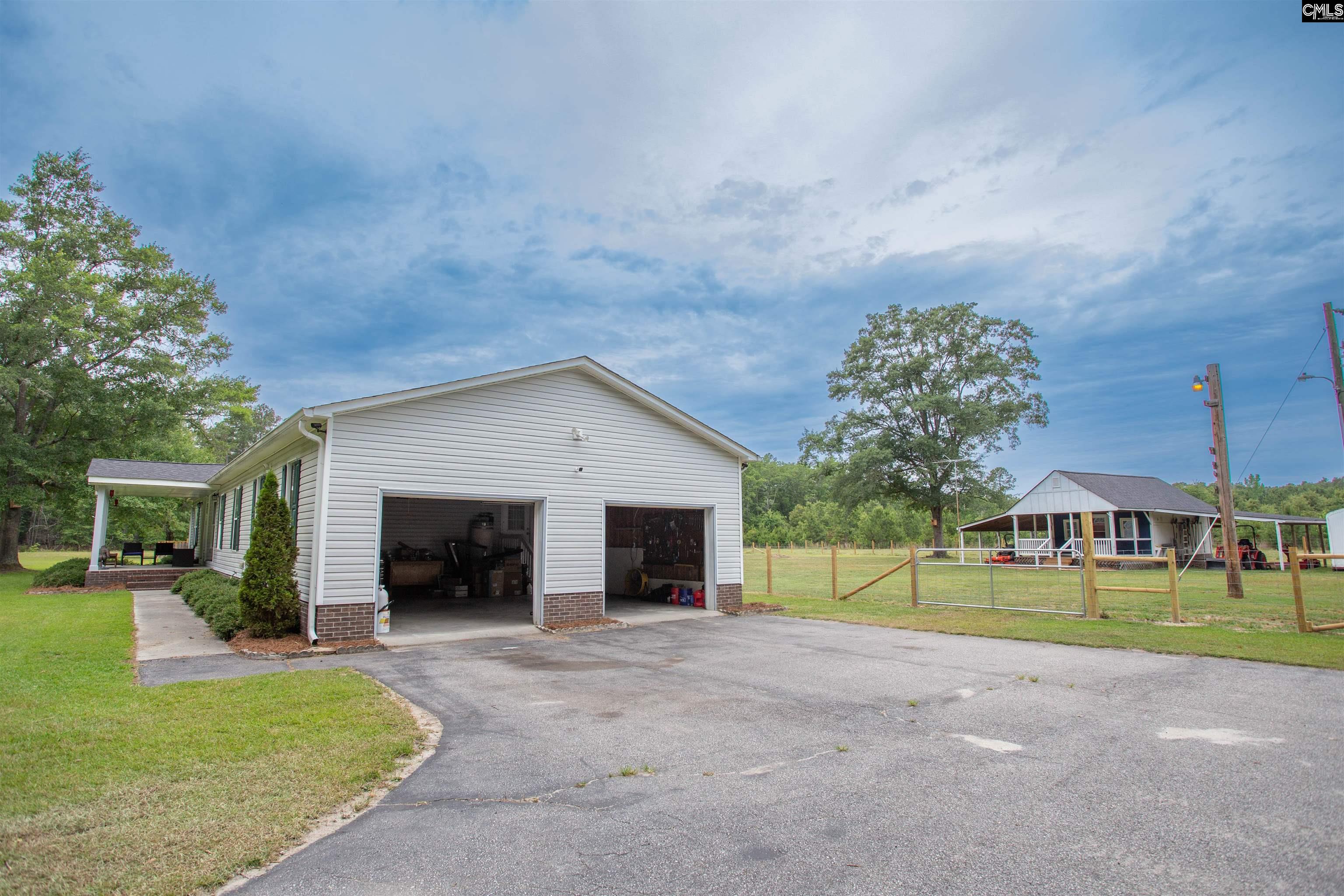 main property photo 41