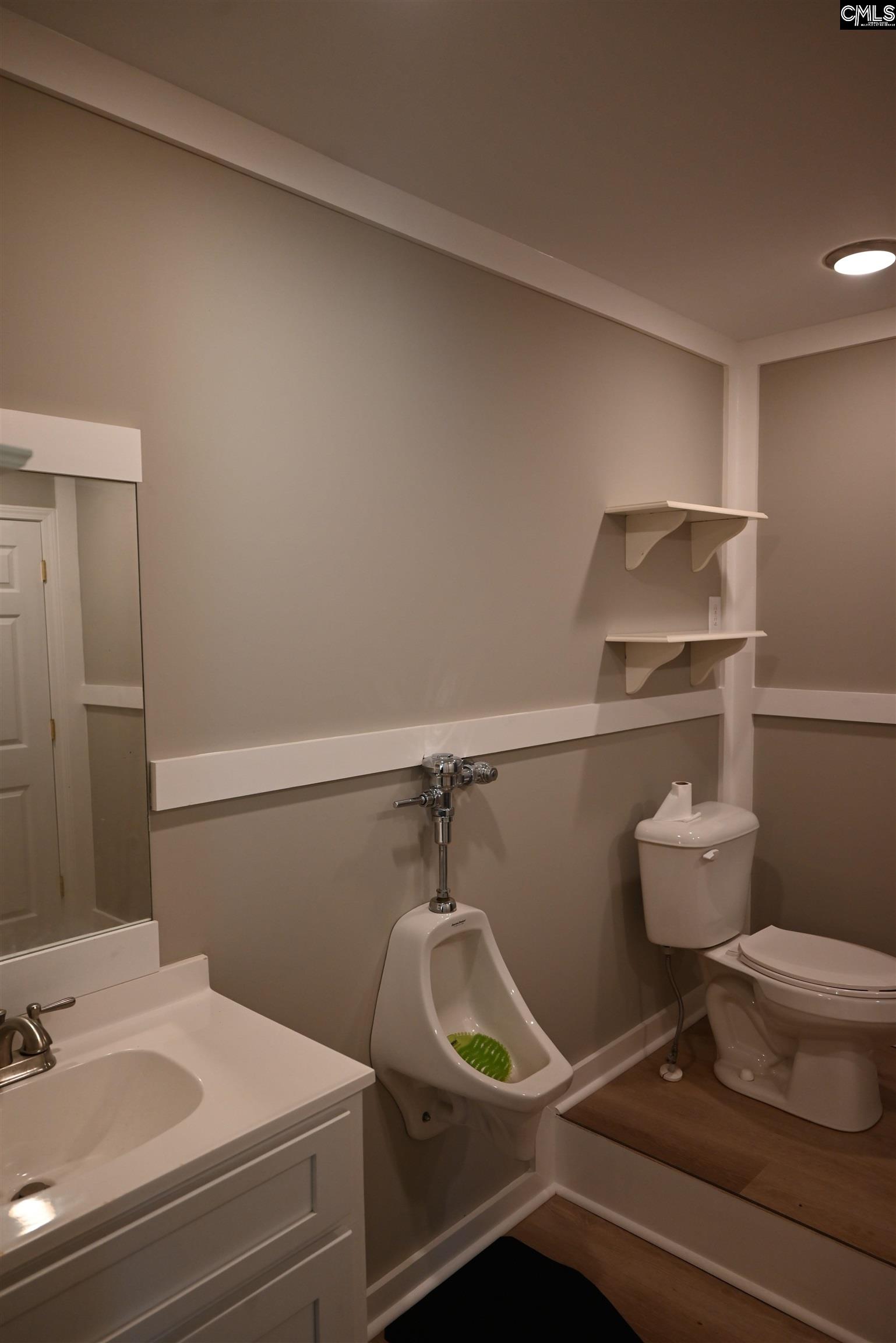 main property photo 36