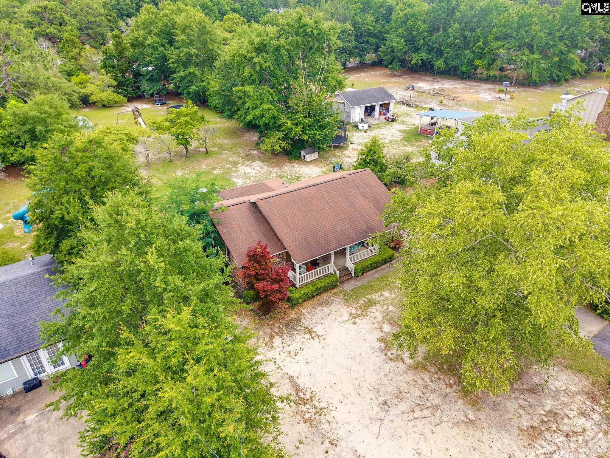 main property photo 28