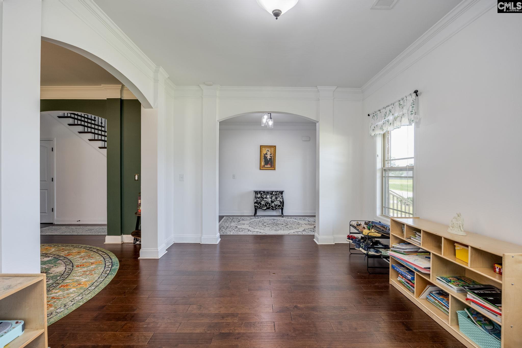 main property photo 9