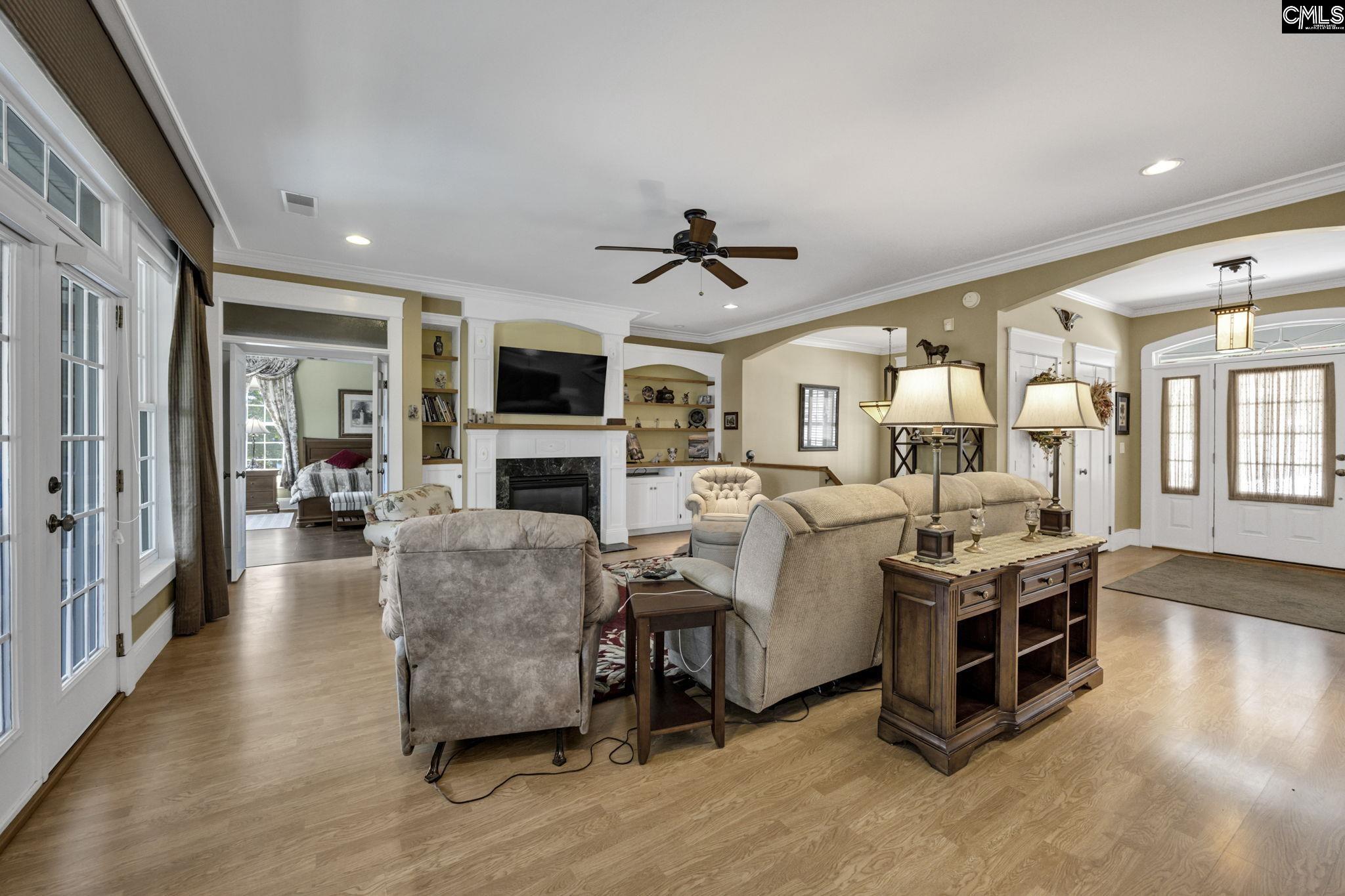 main property photo 14