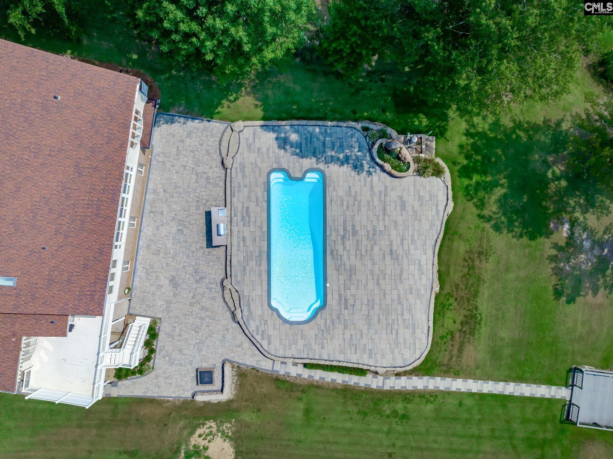 main property photo 64