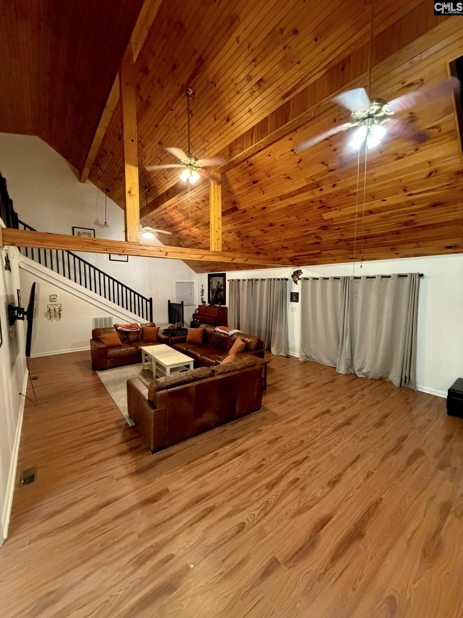 main property photo 28