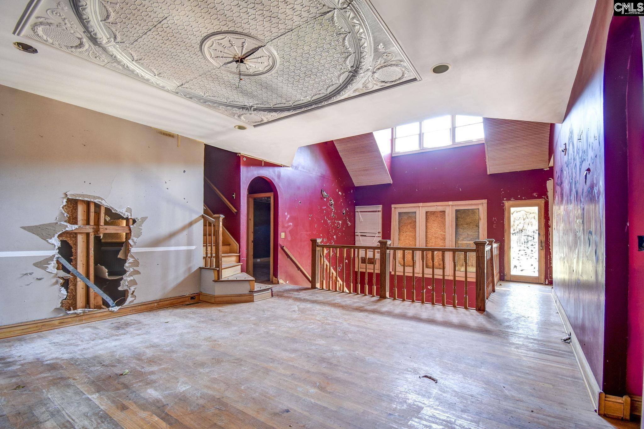 main property photo 13