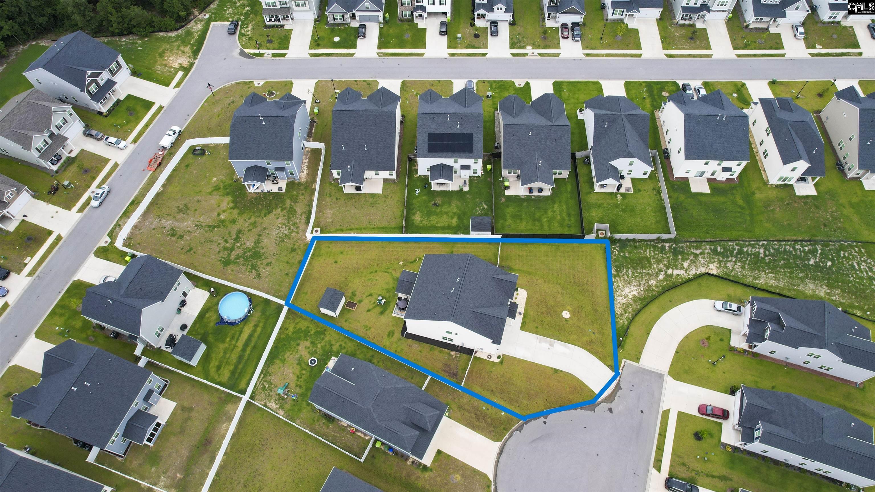 main property photo 40