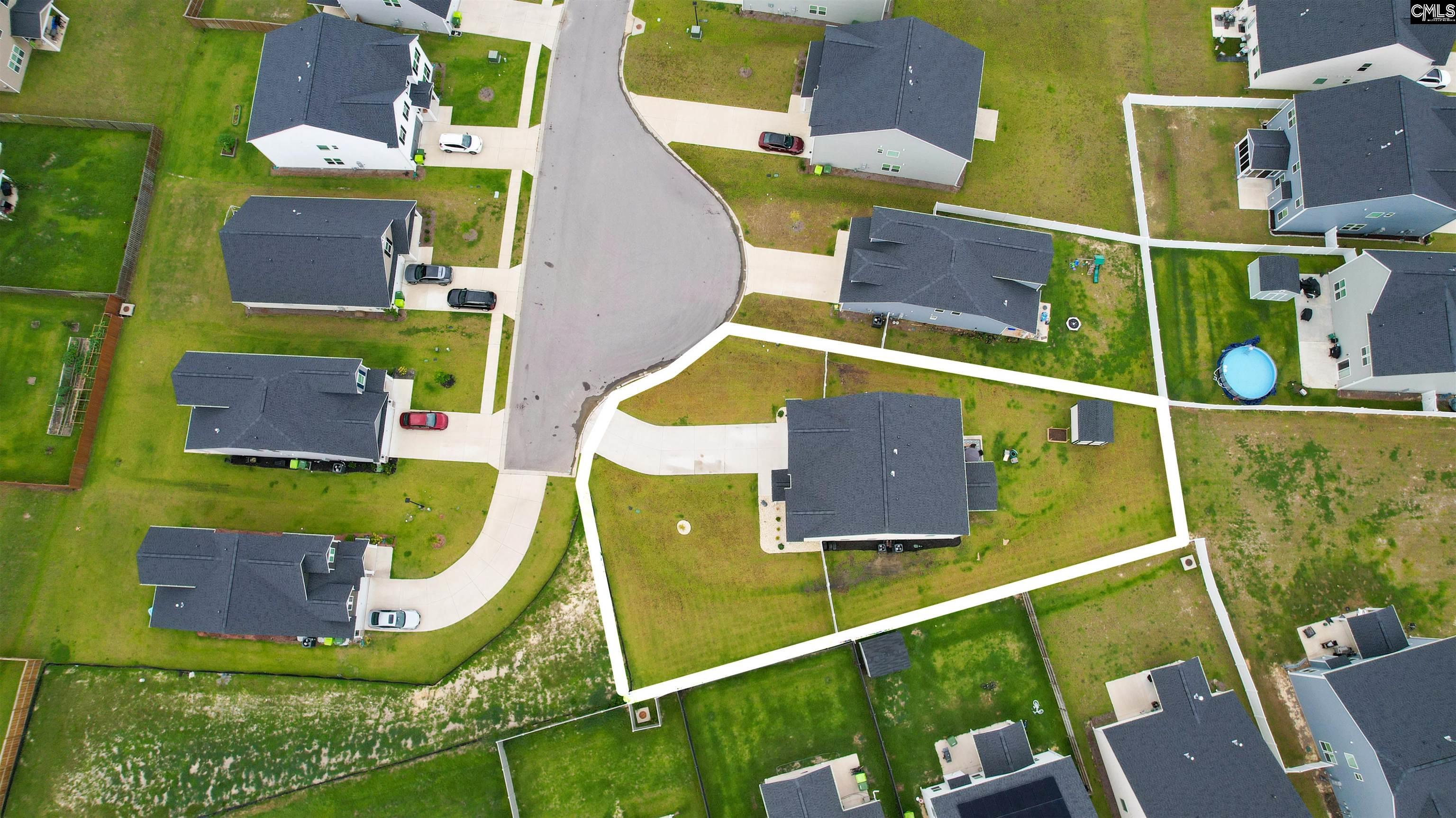 main property photo 41